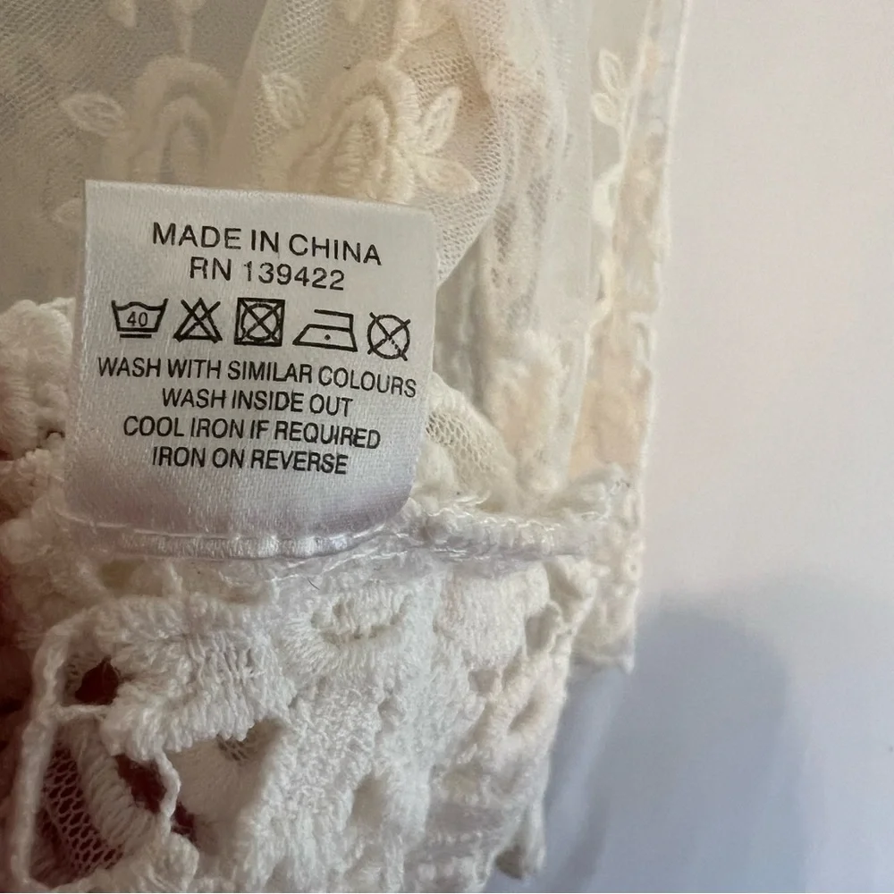 Tobi Sheer White Lace Blouse Top Size M Cottagecore Fairycore Romantic Cotton